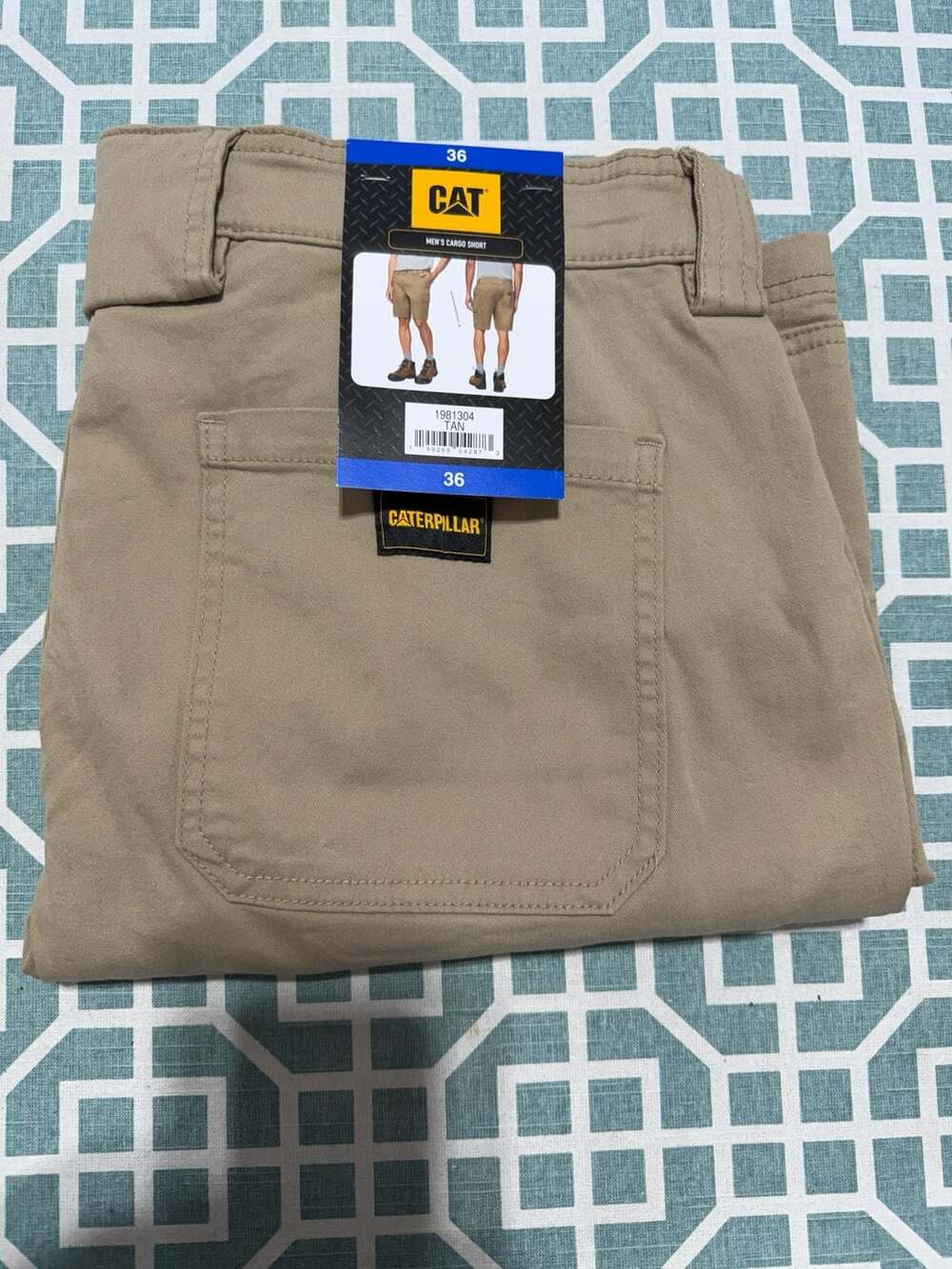Caterpillar CAT Men's Cargo Short Size 36 Tan